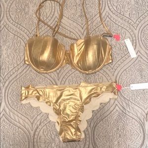 NWT rose gold scallop edge bikini Mermaid top